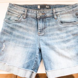 KUT FROM THE KLOTH Catherine Boyfriend Short Cuffed - Size 6